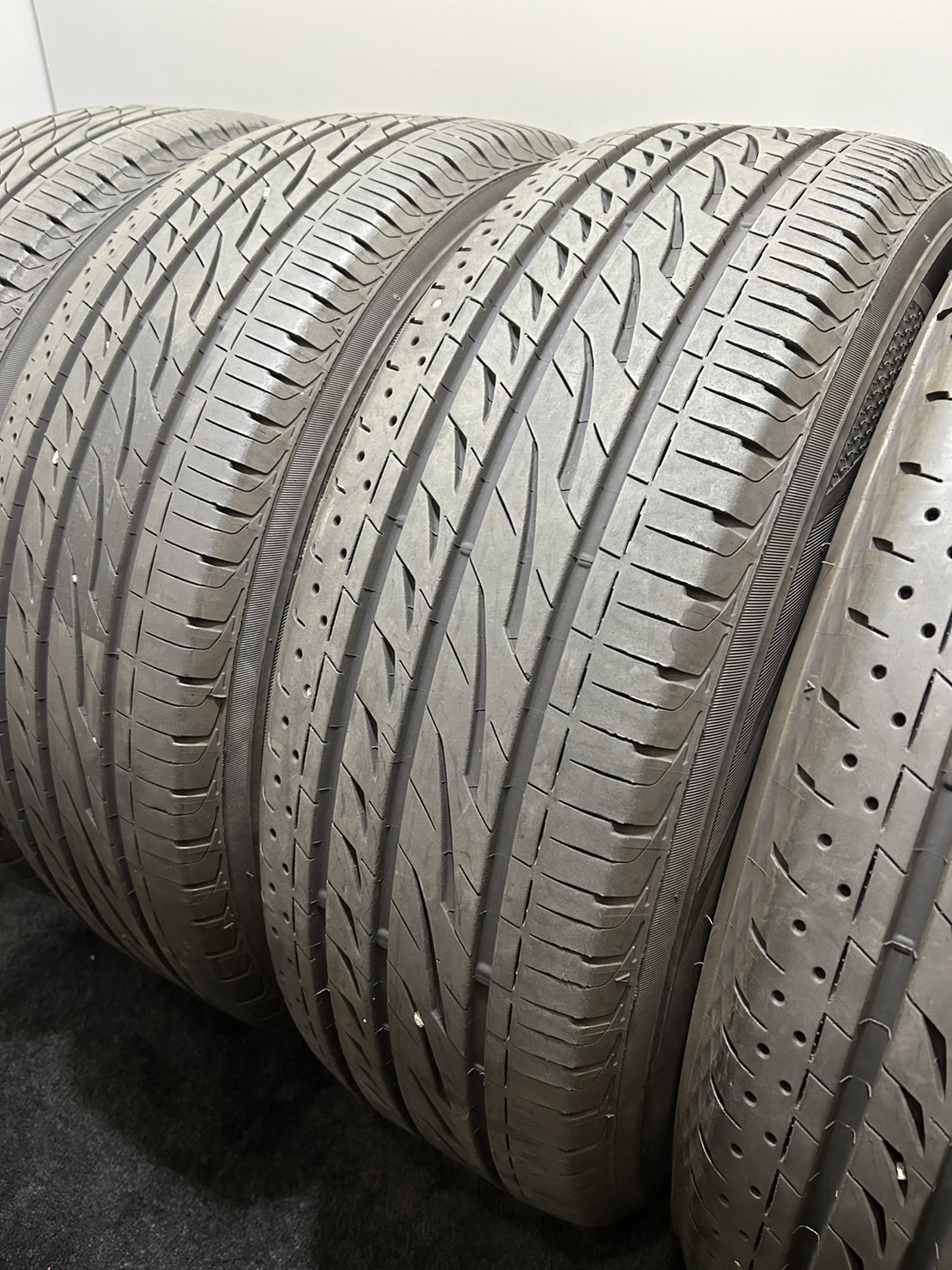 札幌･千歳･江別･石狩･小樽 中古タイヤ出張買取はNORTH TIRE “ノースタイヤ”